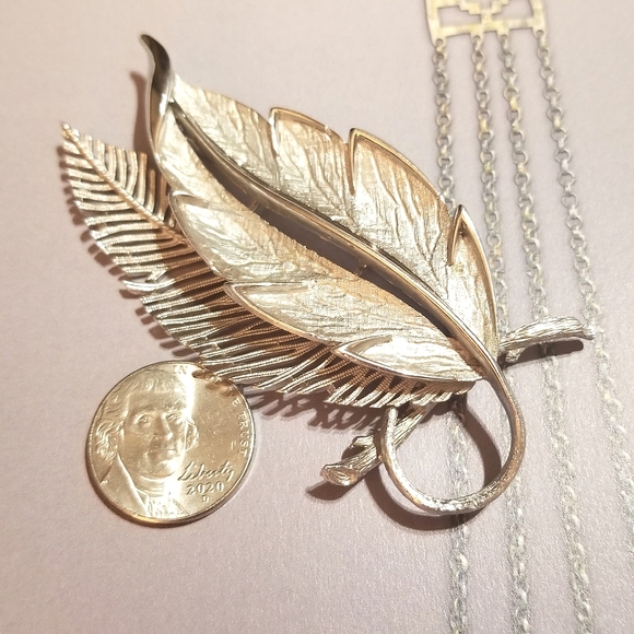 VTG Designer signed LISNER Large Brooch MINT - Picture 4 of 4